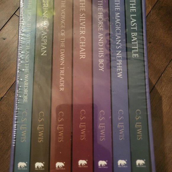 The Chronicles of Narnia, 7 Book Box Set - Picture 2 of 3
